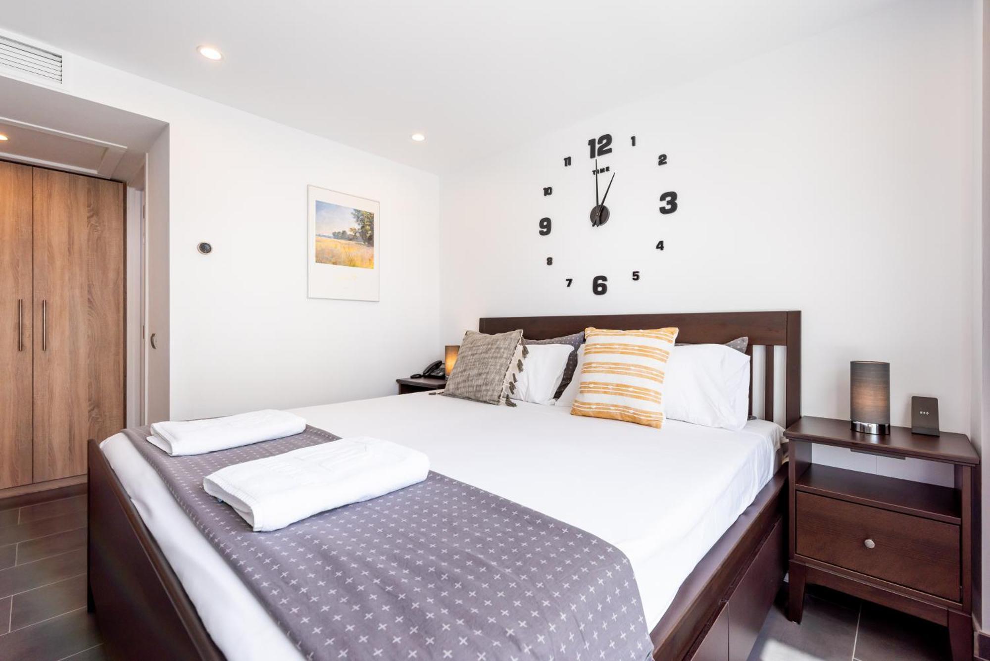 Wintowinrentals Executive Apt In Ocean House Complex Τορρεμολίνος Εξωτερικό φωτογραφία