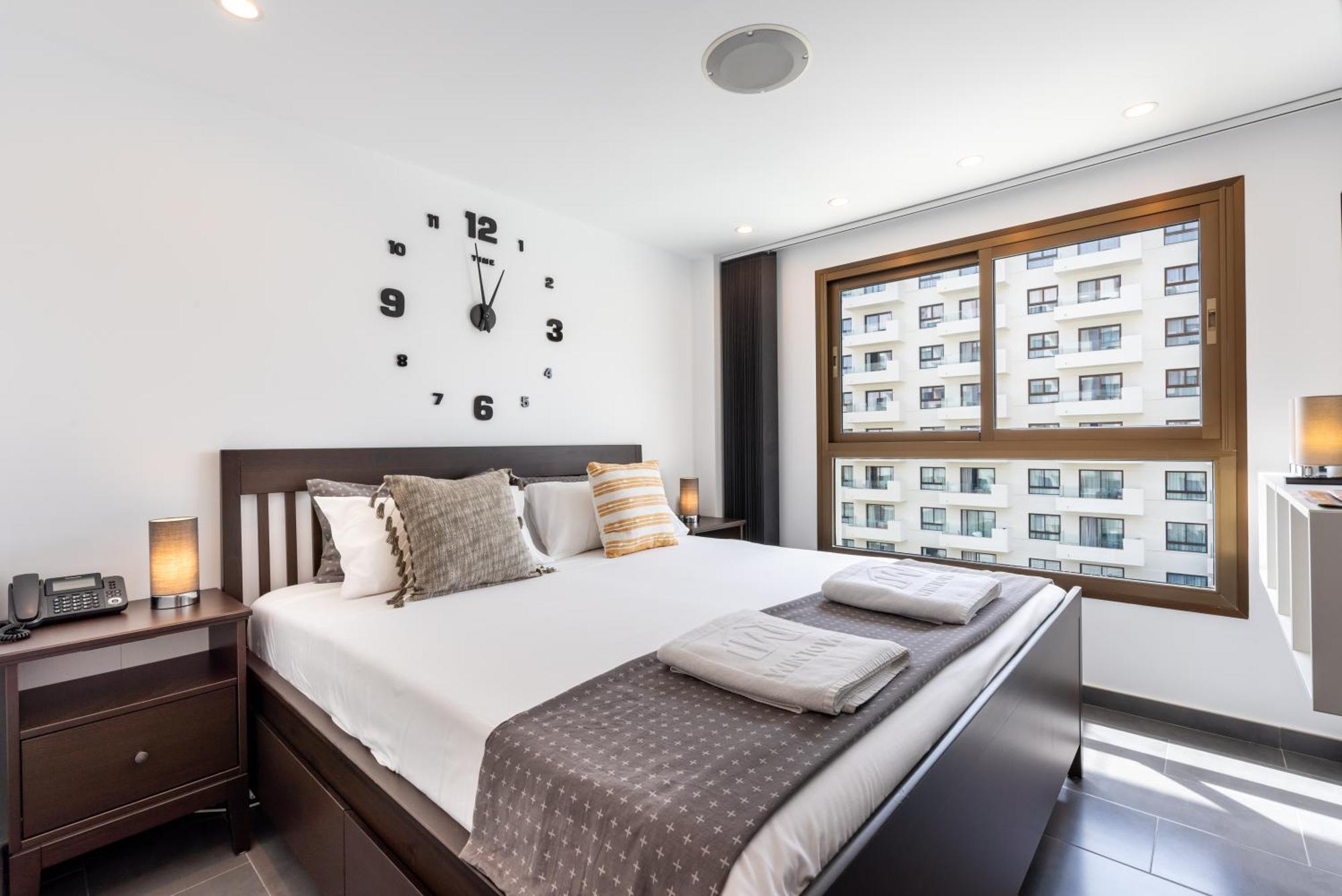 Wintowinrentals Executive Apt In Ocean House Complex Τορρεμολίνος Εξωτερικό φωτογραφία