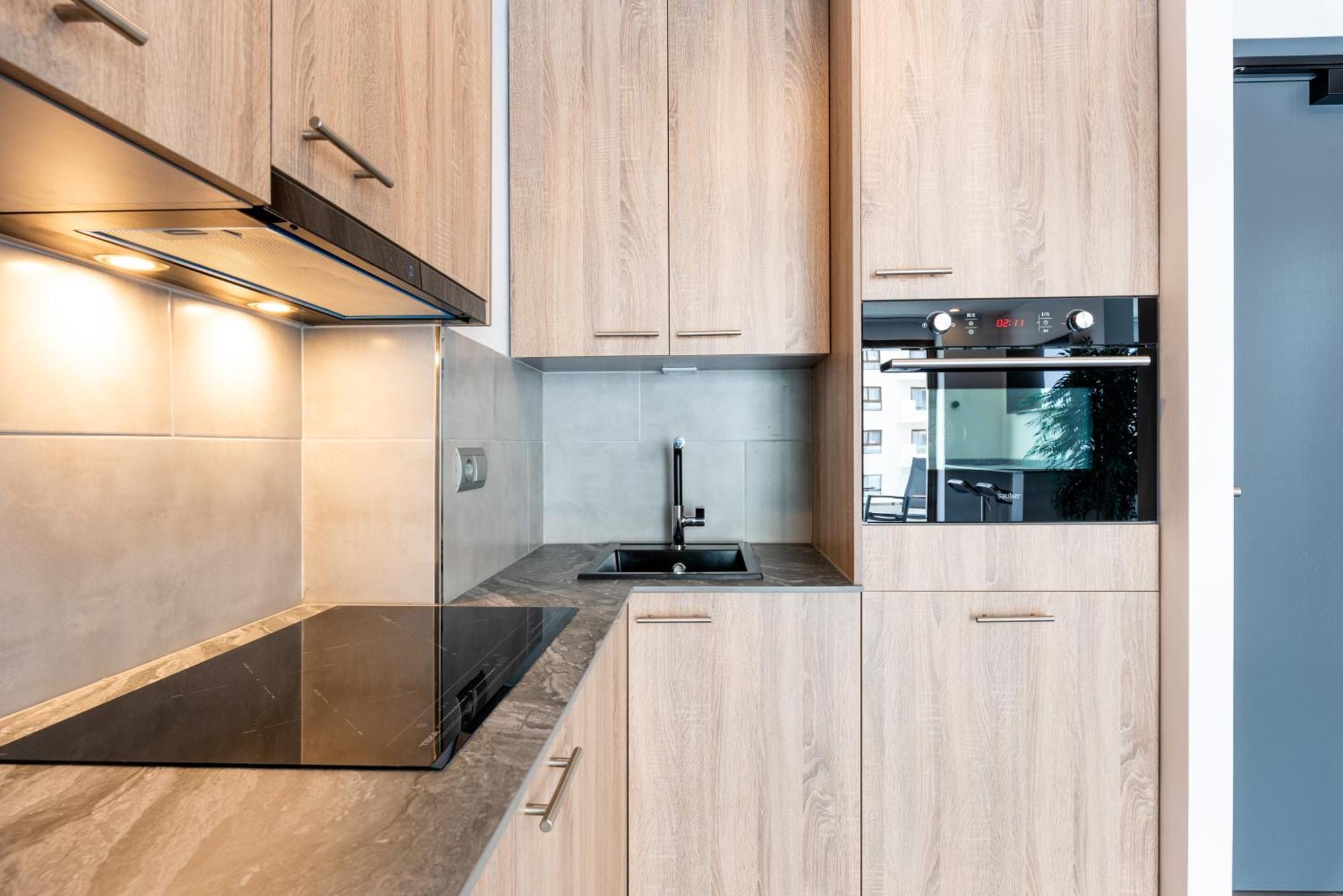 Wintowinrentals Executive Apt In Ocean House Complex Τορρεμολίνος Εξωτερικό φωτογραφία
