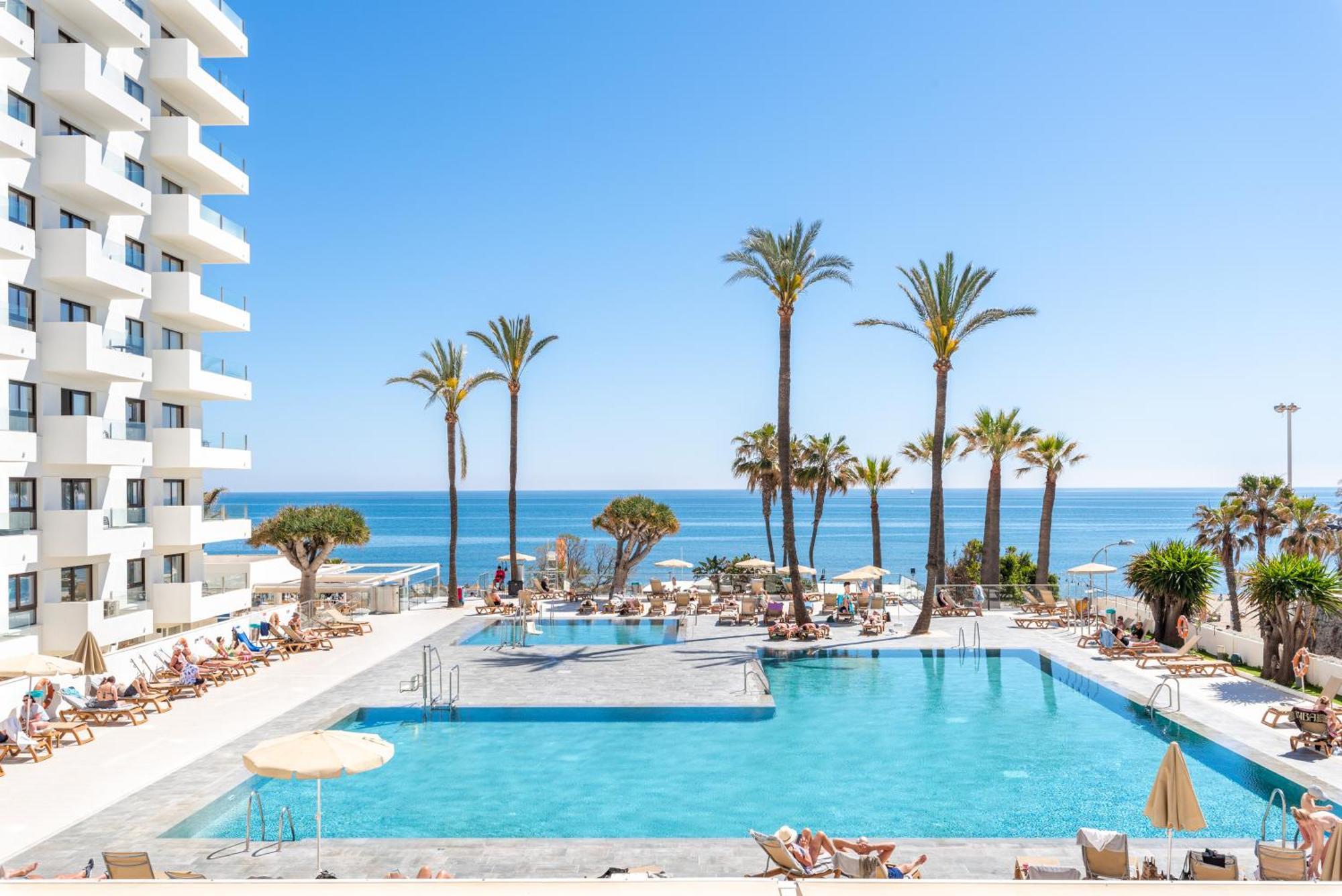 Wintowinrentals Executive Apt In Ocean House Complex Τορρεμολίνος Εξωτερικό φωτογραφία