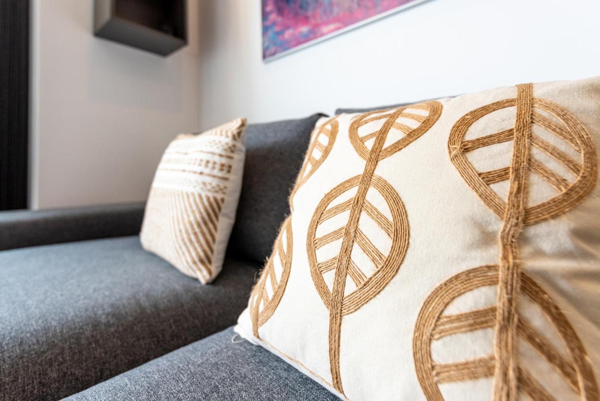 Wintowinrentals Executive Apt In Ocean House Complex Τορρεμολίνος Εξωτερικό φωτογραφία