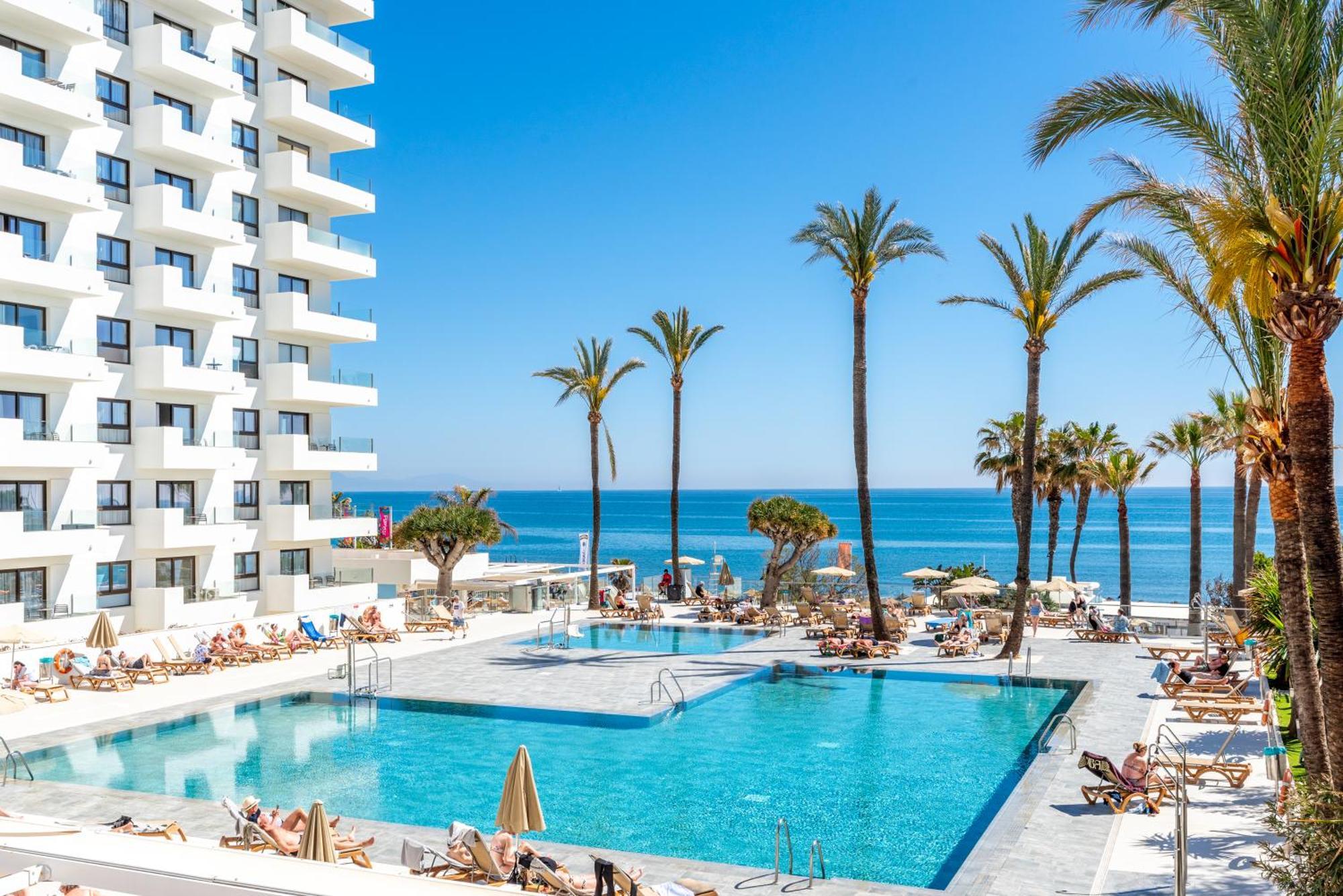 Wintowinrentals Executive Apt In Ocean House Complex Τορρεμολίνος Εξωτερικό φωτογραφία