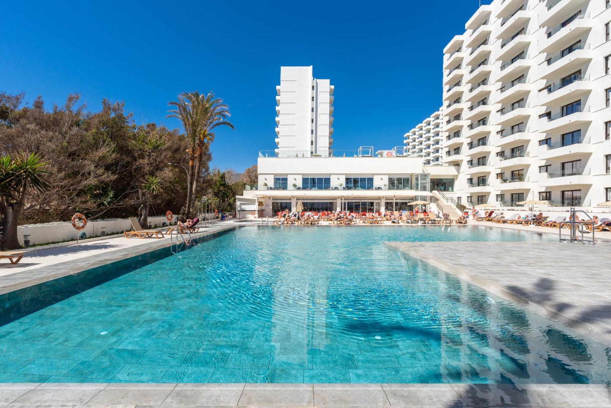 Wintowinrentals Executive Apt In Ocean House Complex Τορρεμολίνος Εξωτερικό φωτογραφία