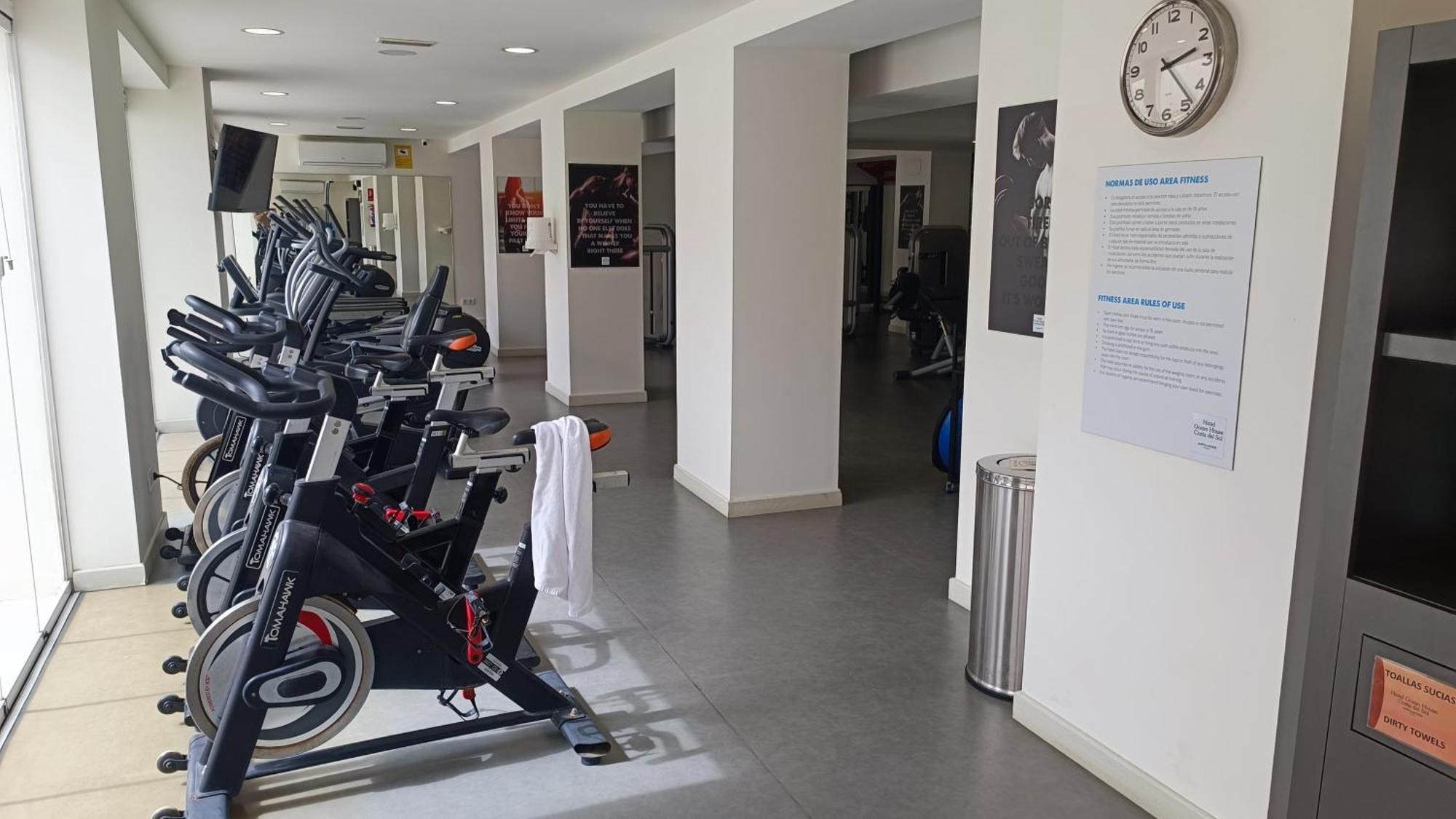Wintowinrentals Executive Apt In Ocean House Complex Τορρεμολίνος Εξωτερικό φωτογραφία